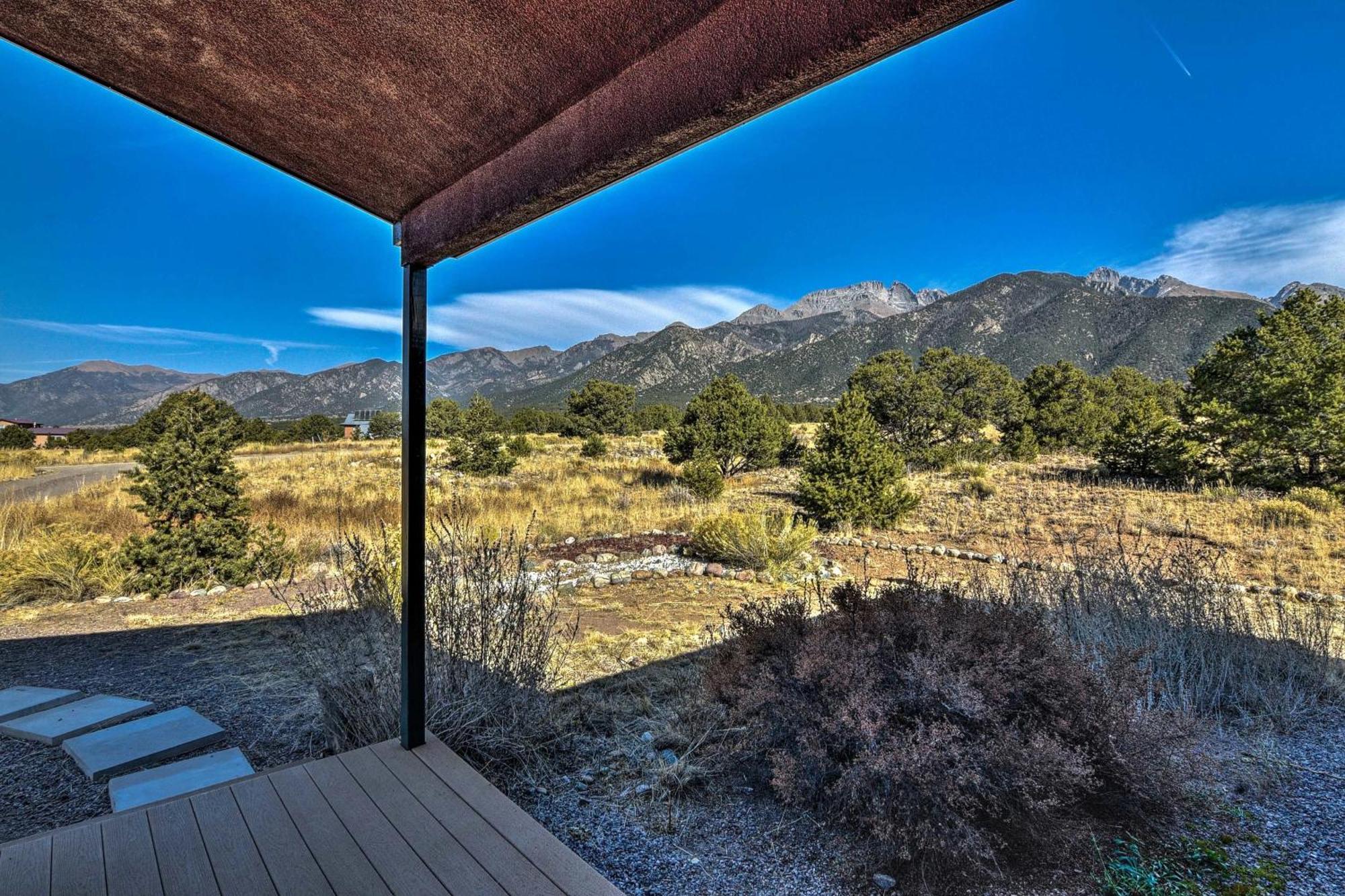 Cozy Remote Retreat • Mountain Views • Stargazing Villa Crestone Exterior photo