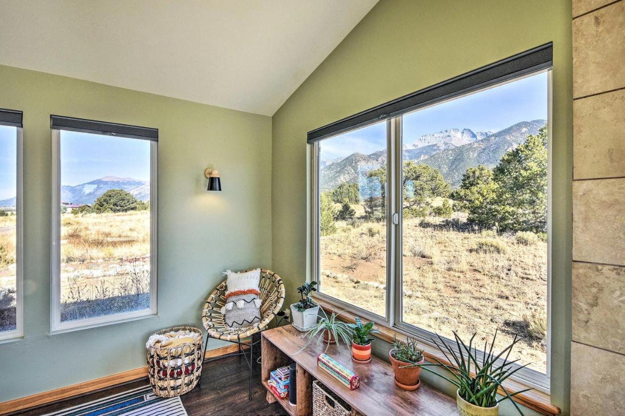 Cozy Remote Retreat • Mountain Views • Stargazing Villa Crestone Exterior photo