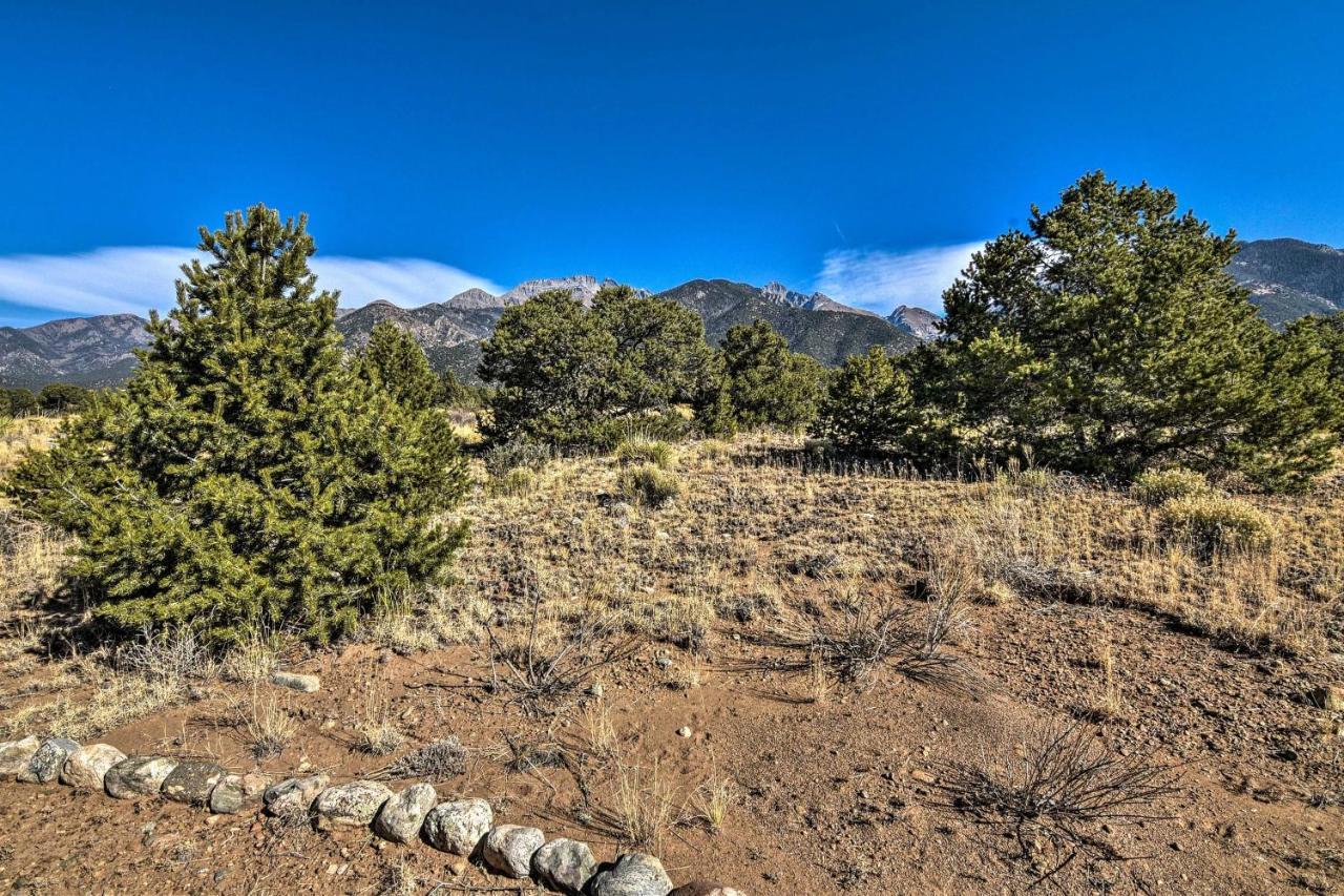Cozy Remote Retreat • Mountain Views • Stargazing Villa Crestone Exterior photo